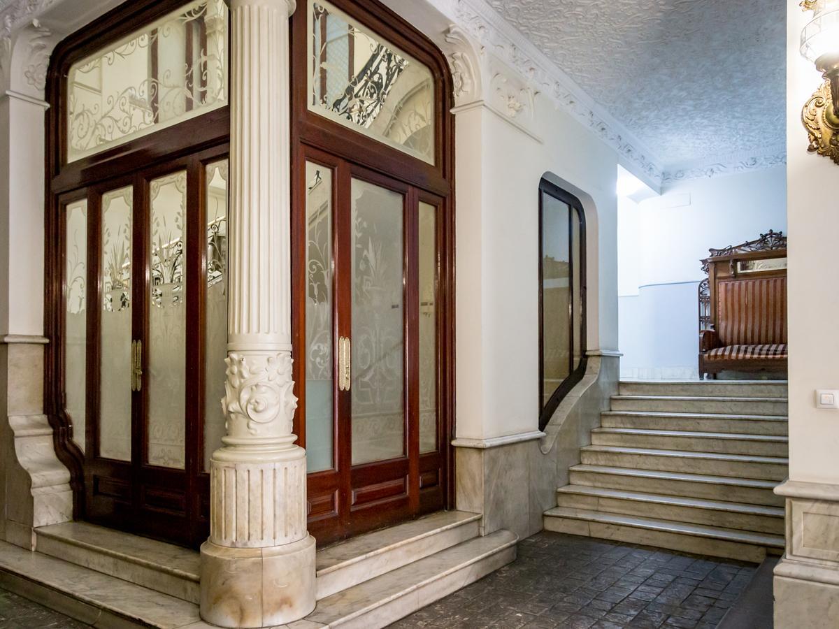 Travel Habitat Atico Calle Comedias Apartment Valencia Exterior photo